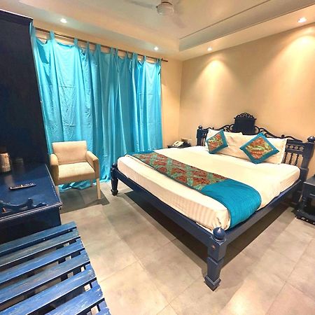 The Pinky Villa - Heritage Boutique Suites ニューデリー エクステリア 写真