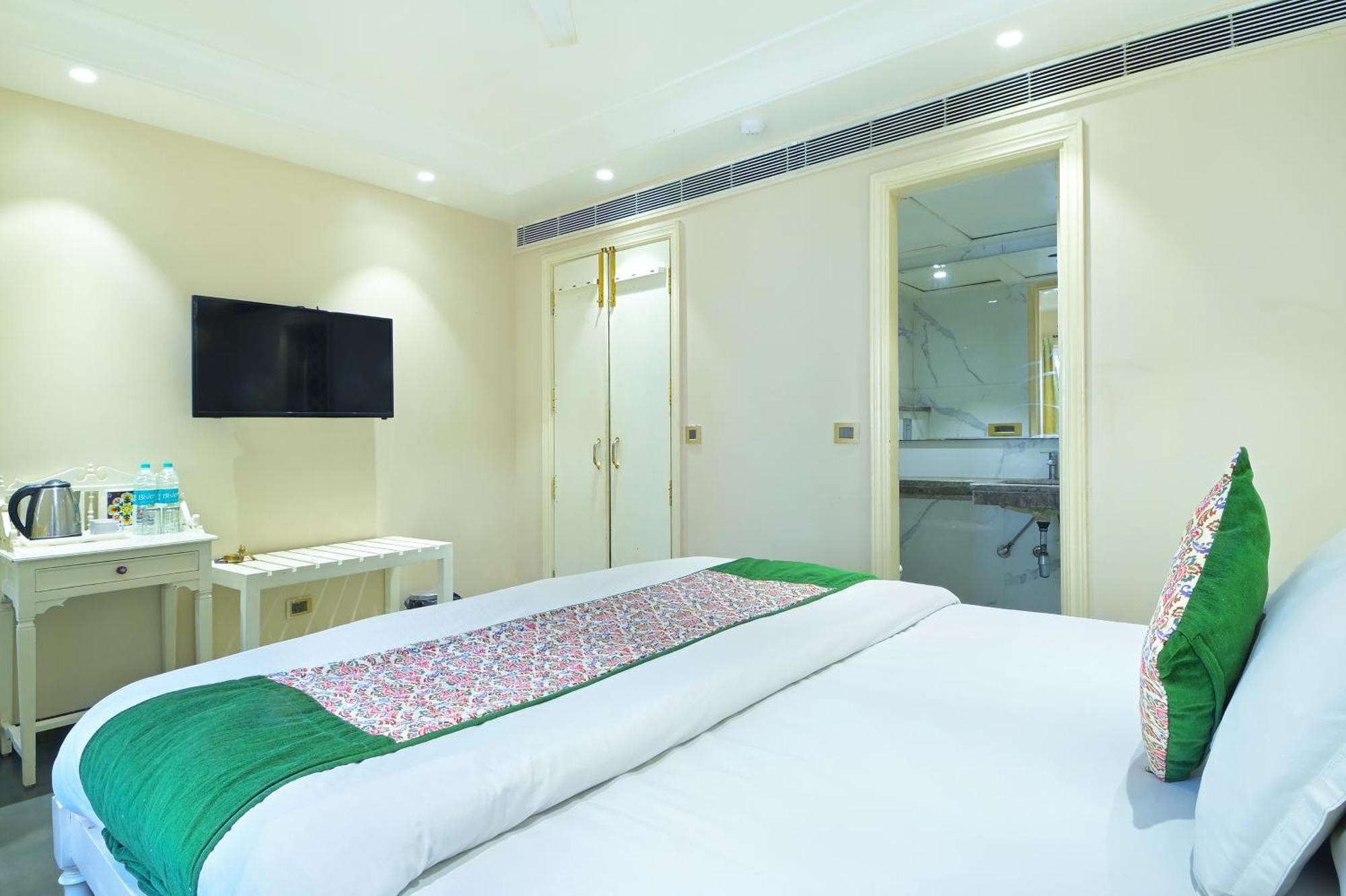 The Pinky Villa - Heritage Boutique Suites ニューデリー エクステリア 写真