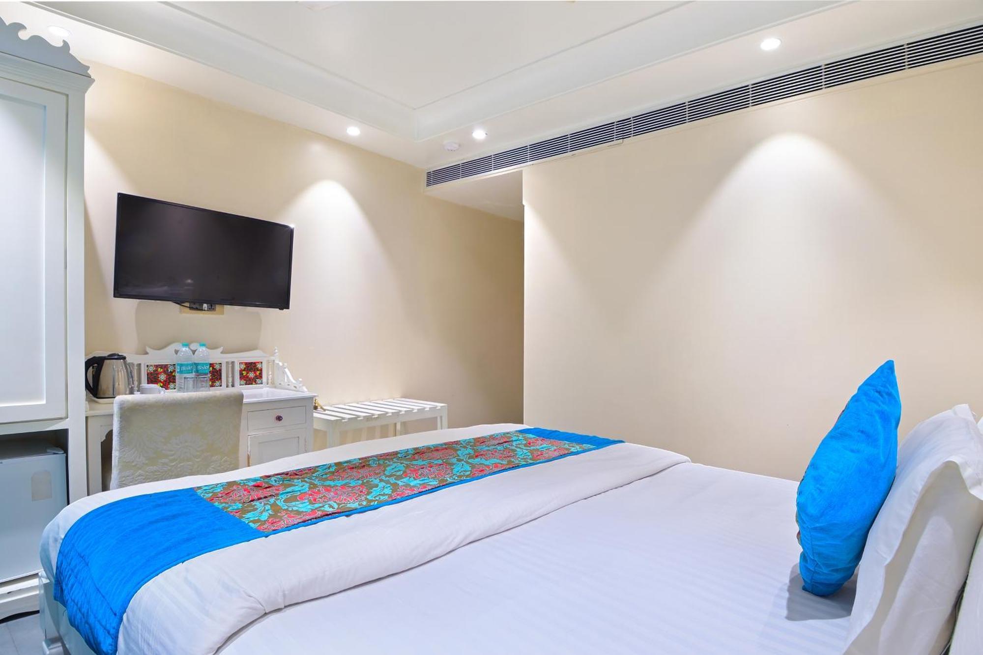 The Pinky Villa - Heritage Boutique Suites ニューデリー エクステリア 写真