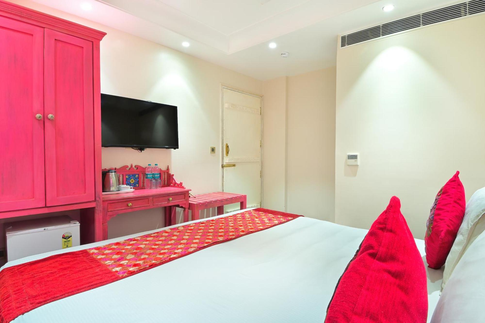 The Pinky Villa - Heritage Boutique Suites ニューデリー エクステリア 写真