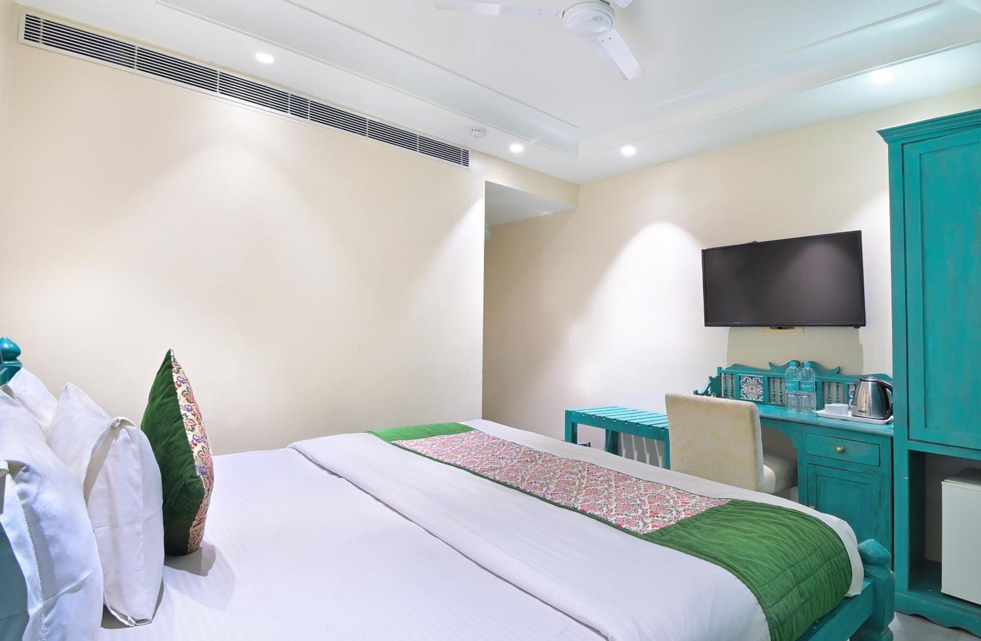 The Pinky Villa - Heritage Boutique Suites ニューデリー エクステリア 写真