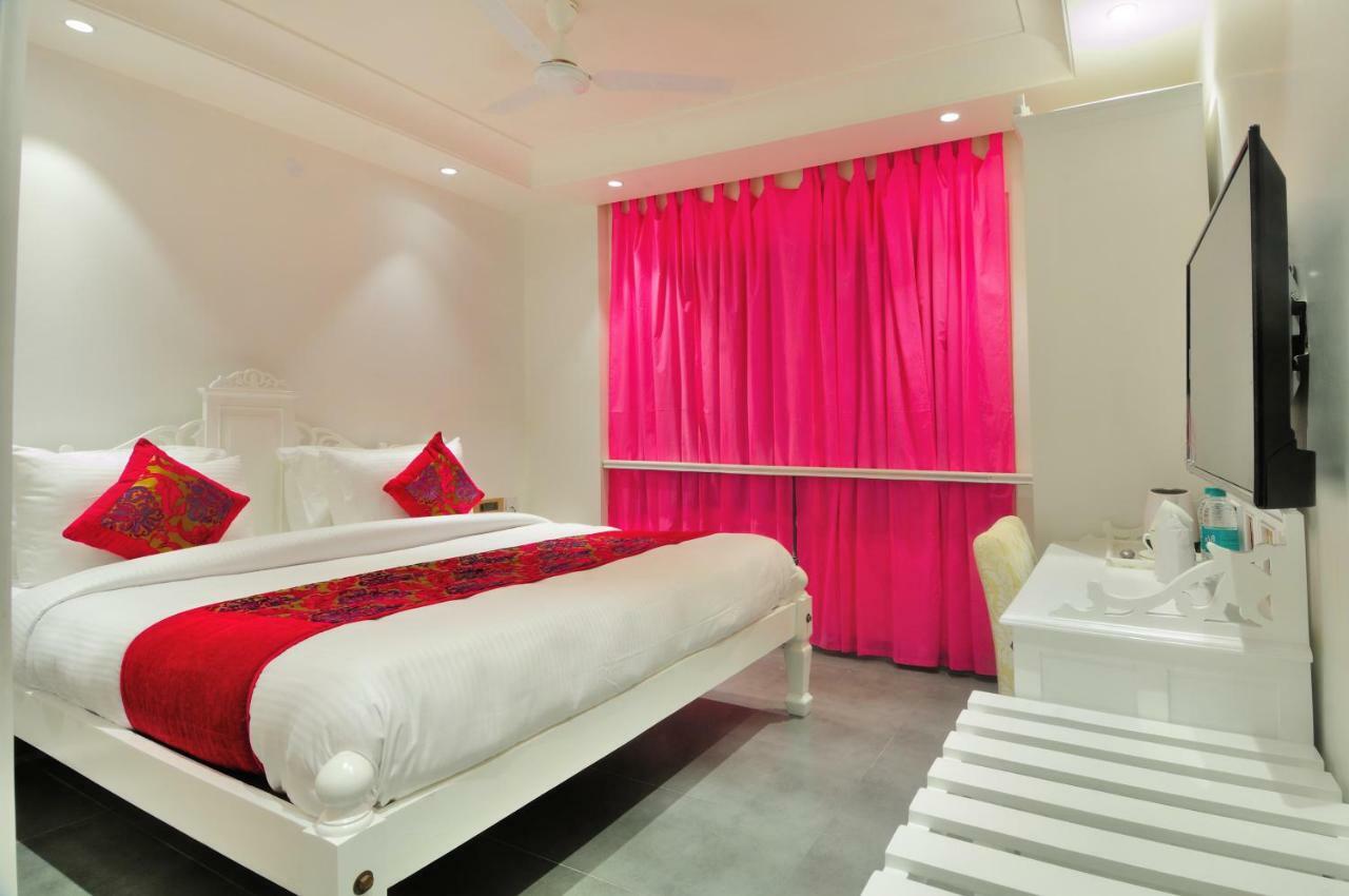 The Pinky Villa - Heritage Boutique Suites ニューデリー エクステリア 写真