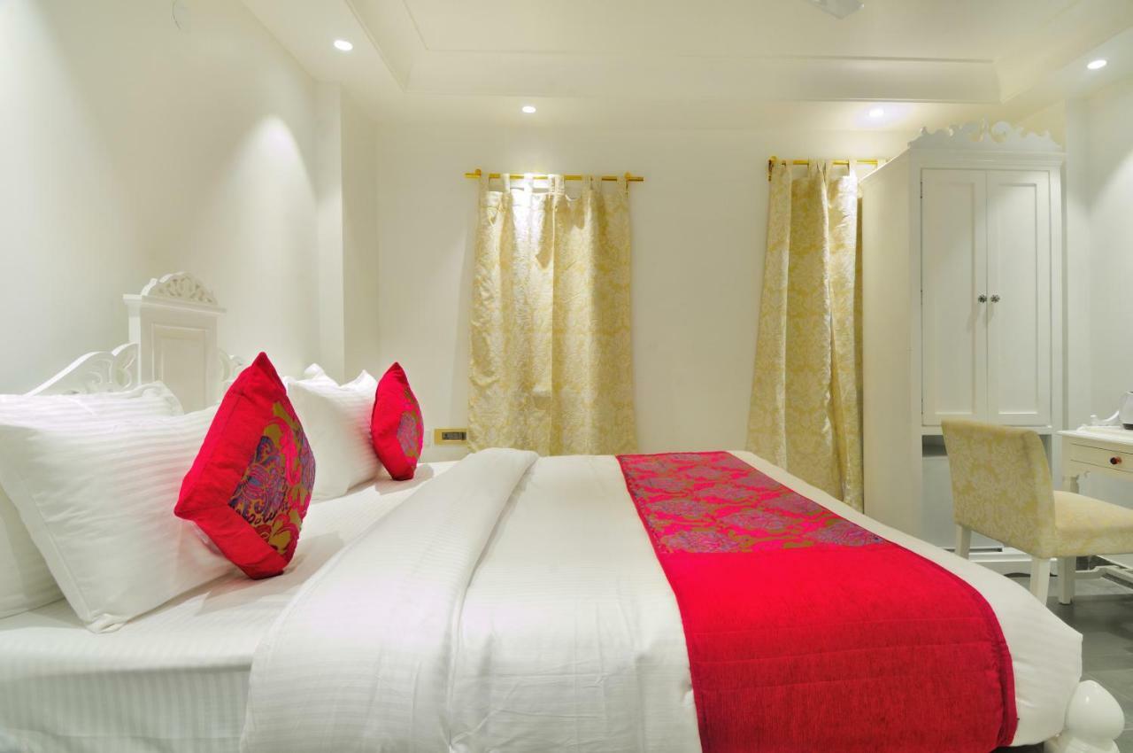 The Pinky Villa - Heritage Boutique Suites ニューデリー エクステリア 写真