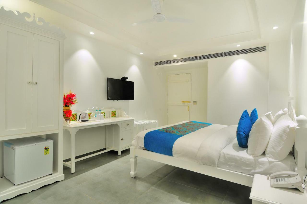 The Pinky Villa - Heritage Boutique Suites ニューデリー エクステリア 写真